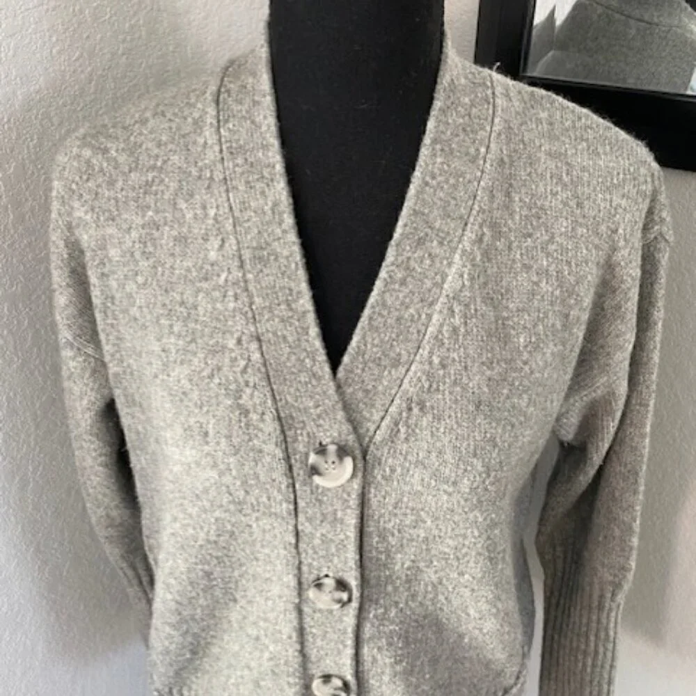 RACHEL ZOE Button Front Raw Hem Cardigan Sweater Gray Medium